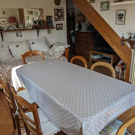 Vendégház Les Chaises